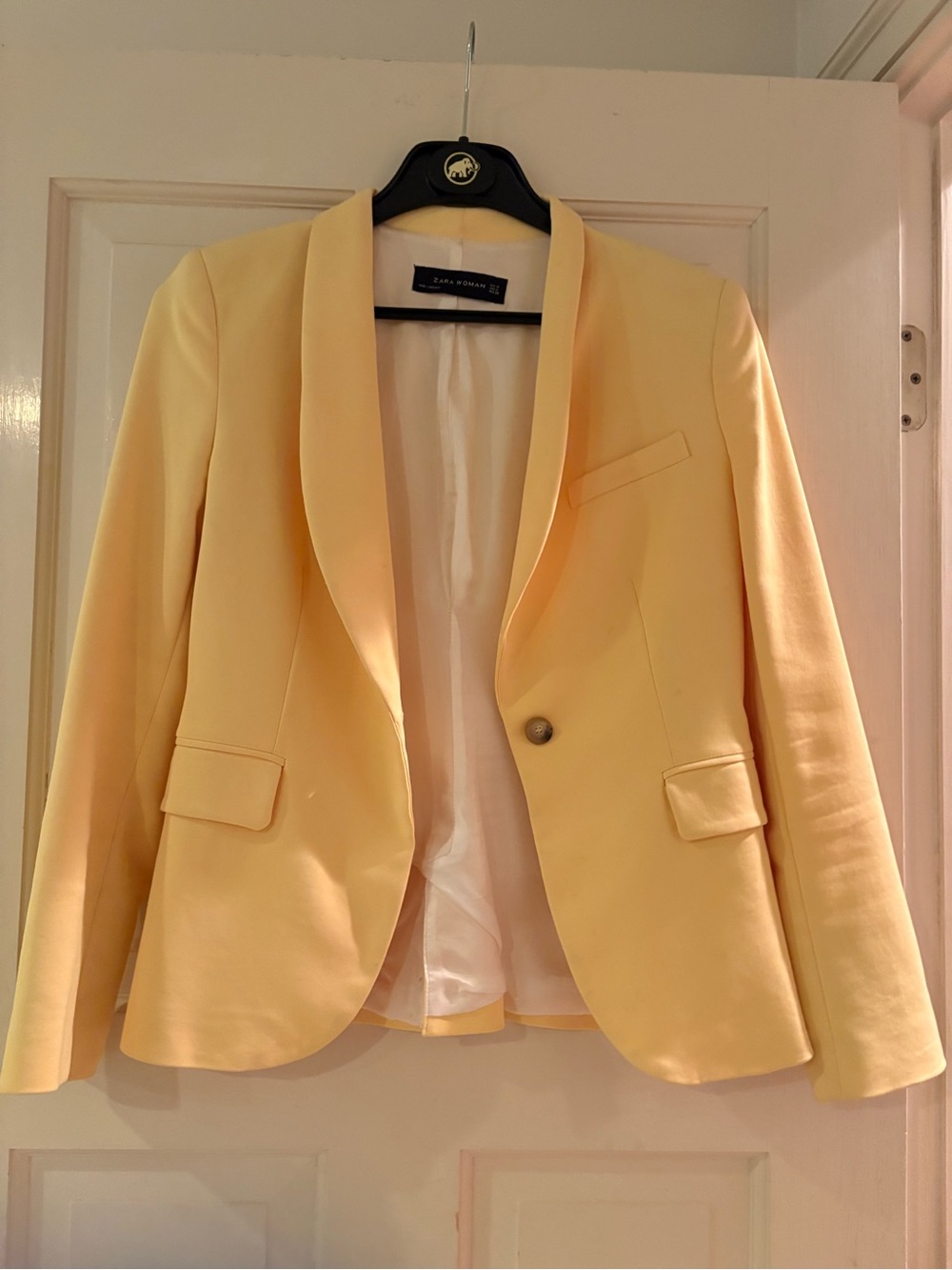 Zara Pastel Yellow Tailored Blazer. Medium